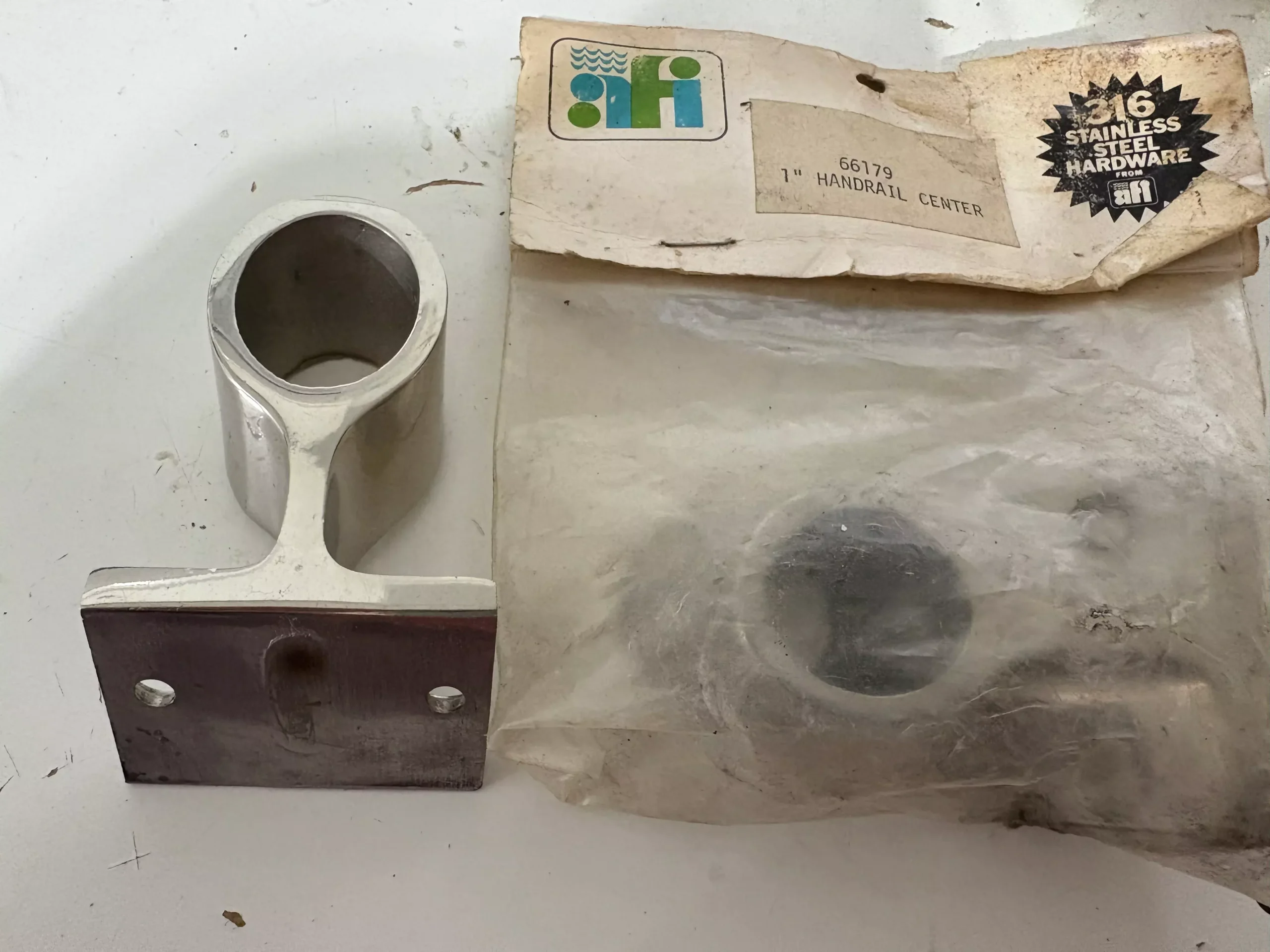 1" Handrail Center (2) - NEW